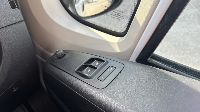 Vauxhall Movano 3500 L3 Diesel Fwd 2.2 Turbo D 140ps H2 Van Dynamic